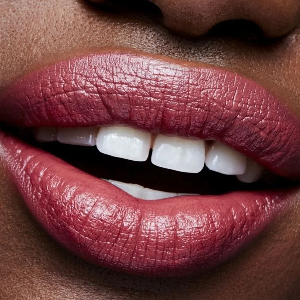 New MAC AMPLIFIED LIPSTICK in 102 Bick-o-la